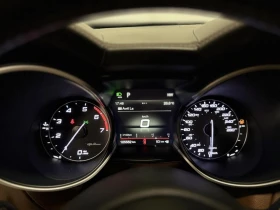 Alfa Romeo Stelvio Ti Lusso AWD, снимка 10