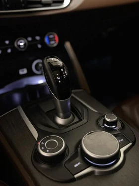 Alfa Romeo Stelvio Ti Lusso AWD, снимка 11