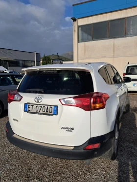 Toyota Rav4 2.2D AVTOMATIK 4X4 - 14000 лв. / 7158.09 € - 71995312 8