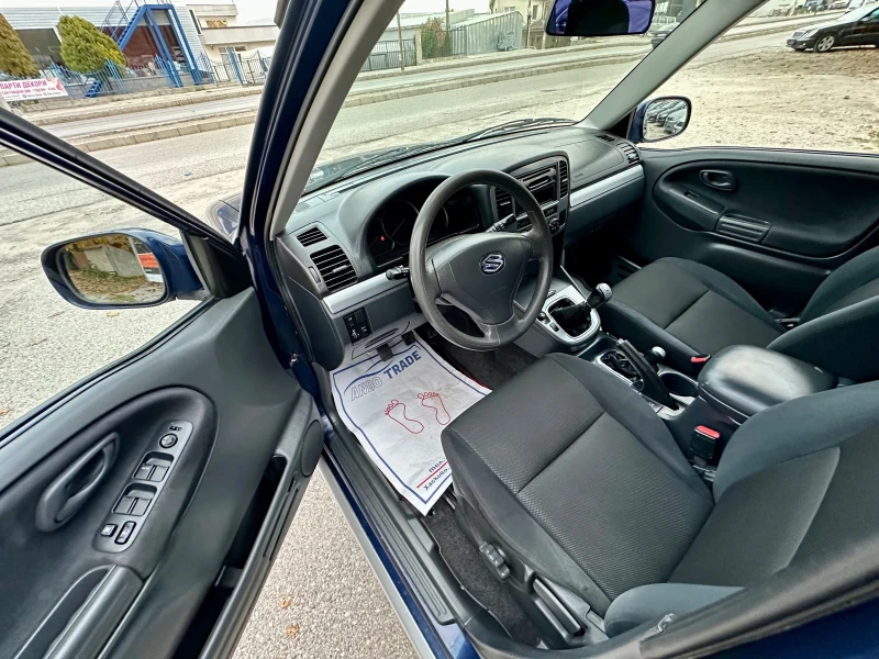 Suzuki Grand vitara 2.0 бензин, снимка 13 - Автомобили и джипове - 47792423