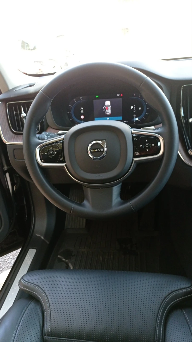 Volvo XC60, снимка 16 - Автомобили и джипове - 48977024