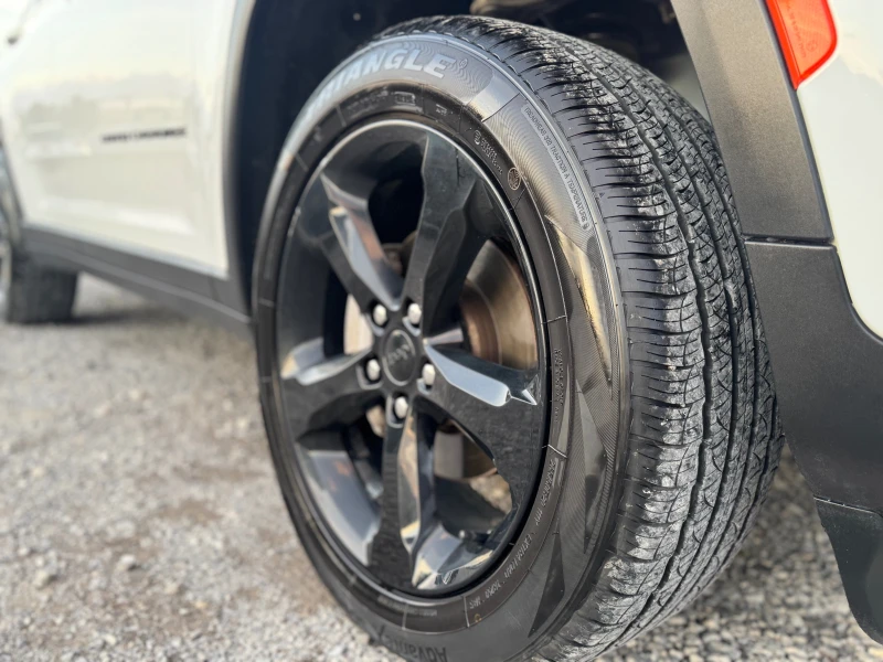 Jeep Grand cherokee * ГАЗ* ВСИЧКО ПЛАТЕНО* НАПЪЛНО ОБСЛУЖЕН* НОВИ ГУМИ, снимка 7 - Автомобили и джипове - 50833230