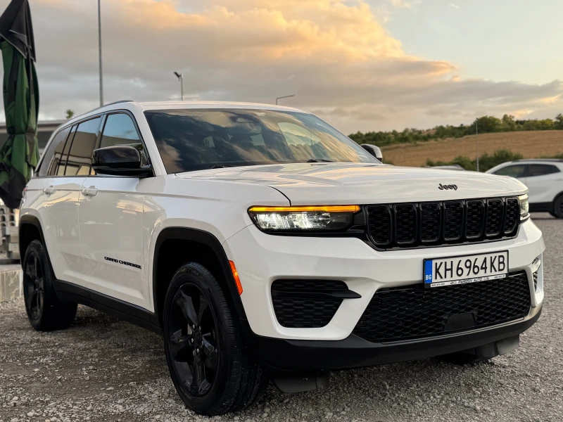 Jeep Grand cherokee * ГАЗ* ВСИЧКО ПЛАТЕНО* НАПЪЛНО ОБСЛУЖЕН* НОВИ ГУМИ, снимка 3 - Автомобили и джипове - 50833230