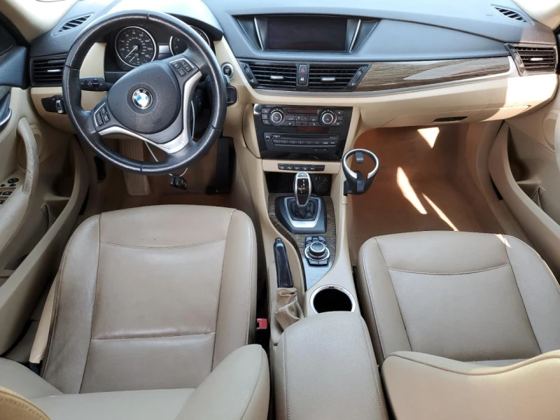 BMW X1 xDrive28i / 2.0 Turbo / Кожа / Панорама, снимка 8 - Автомобили и джипове - 52006718