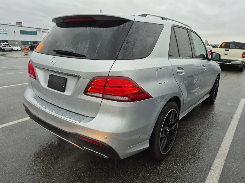 Mercedes-Benz GLE 450 AMG * * CARFAX * * АВТО КРЕДИТ * * , снимка 3 - Автомобили и джипове - 53329577