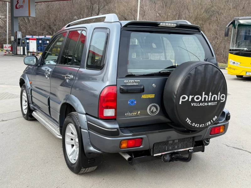 Suzuki Grand vitara 2.0HDI Много Запазен, снимка 4 - Автомобили и джипове - 53558631