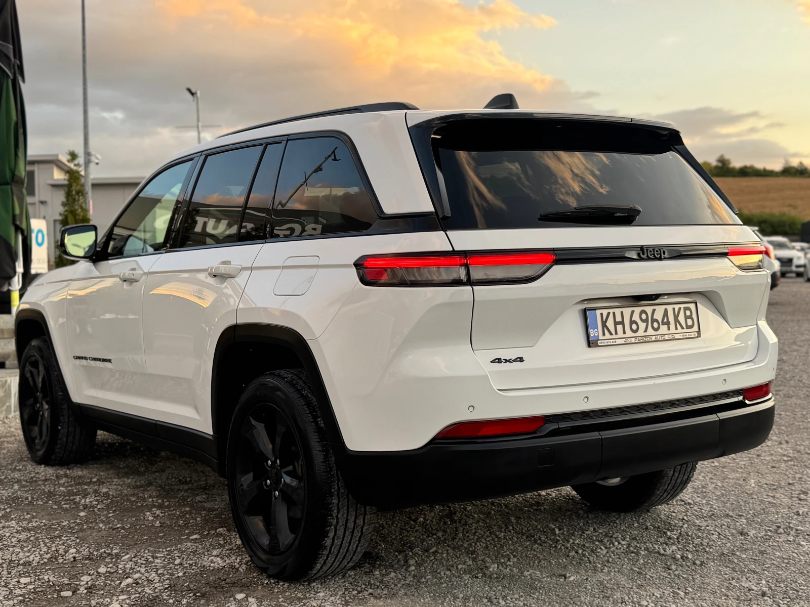 Jeep Grand cherokee //ГАЗ//74 ХИЛЯДИ//НАПЪЛНО ОБСЛУЖЕН// - изображение 6