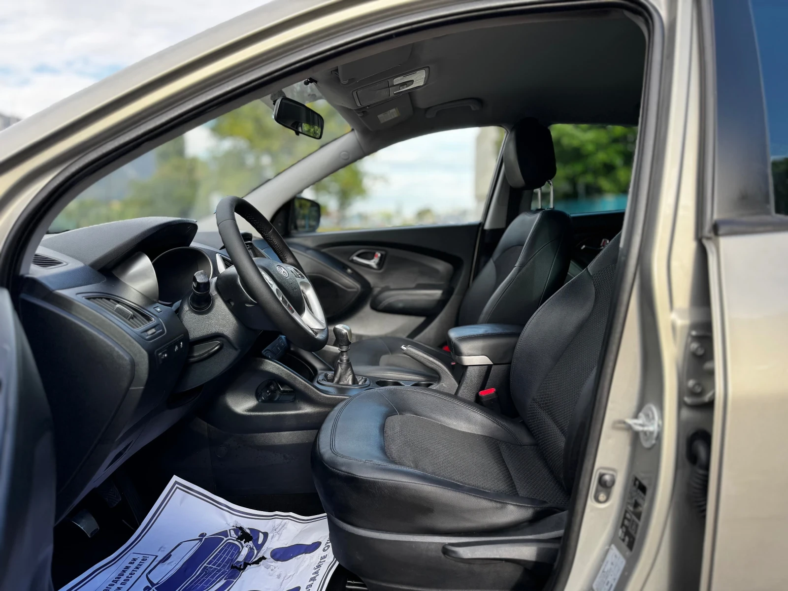 Hyundai IX35 1.7CRDI/КОЖА/ПОДГРЕВ - изображение 9