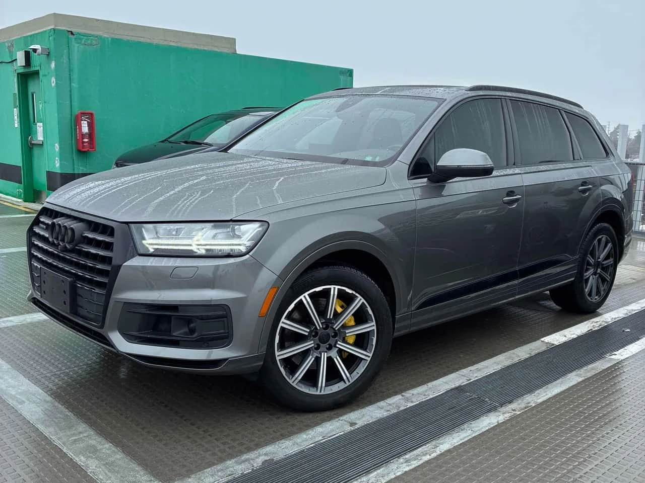Audi Q7 3.0T Progressiv  CARFAX | Mobile.bg � ����������� 2