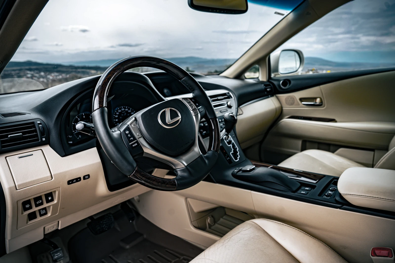 Lexus RX 350, снимка 16 - Автомобили и джипове - 54230717