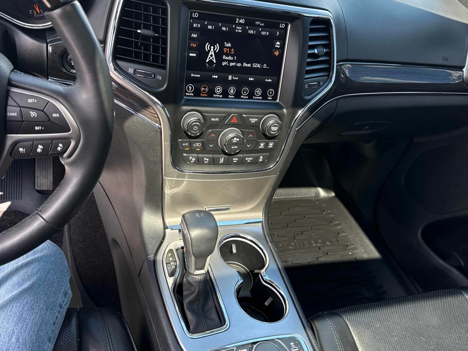 Jeep Grand cherokee * Overland * CARFAX * ЦЕНА ДО БГ, снимка 11 - Автомобили и джипове - 55806762
