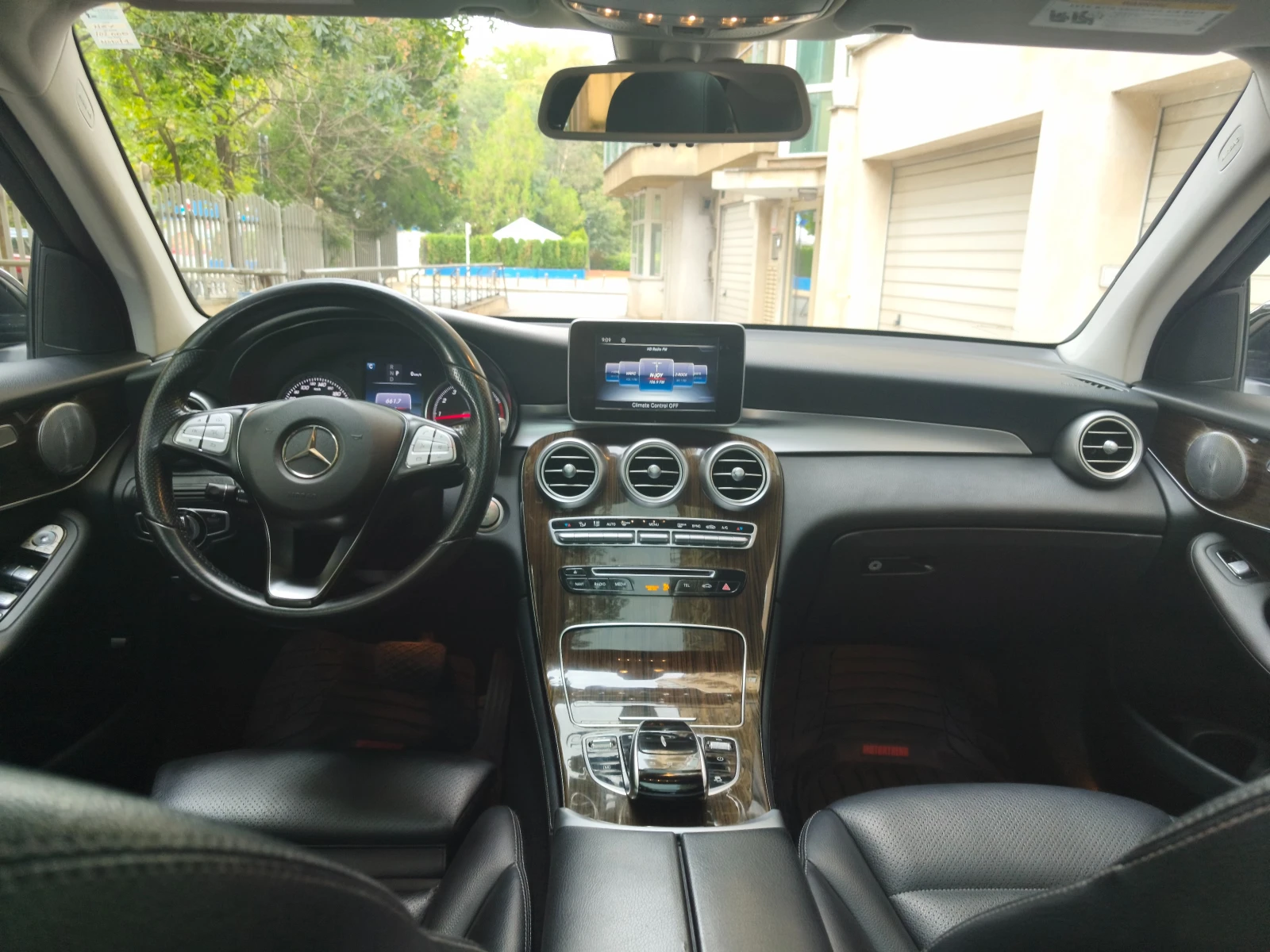Mercedes-Benz GLC 300, снимка 17 - Автомобили и джипове - 56142873
