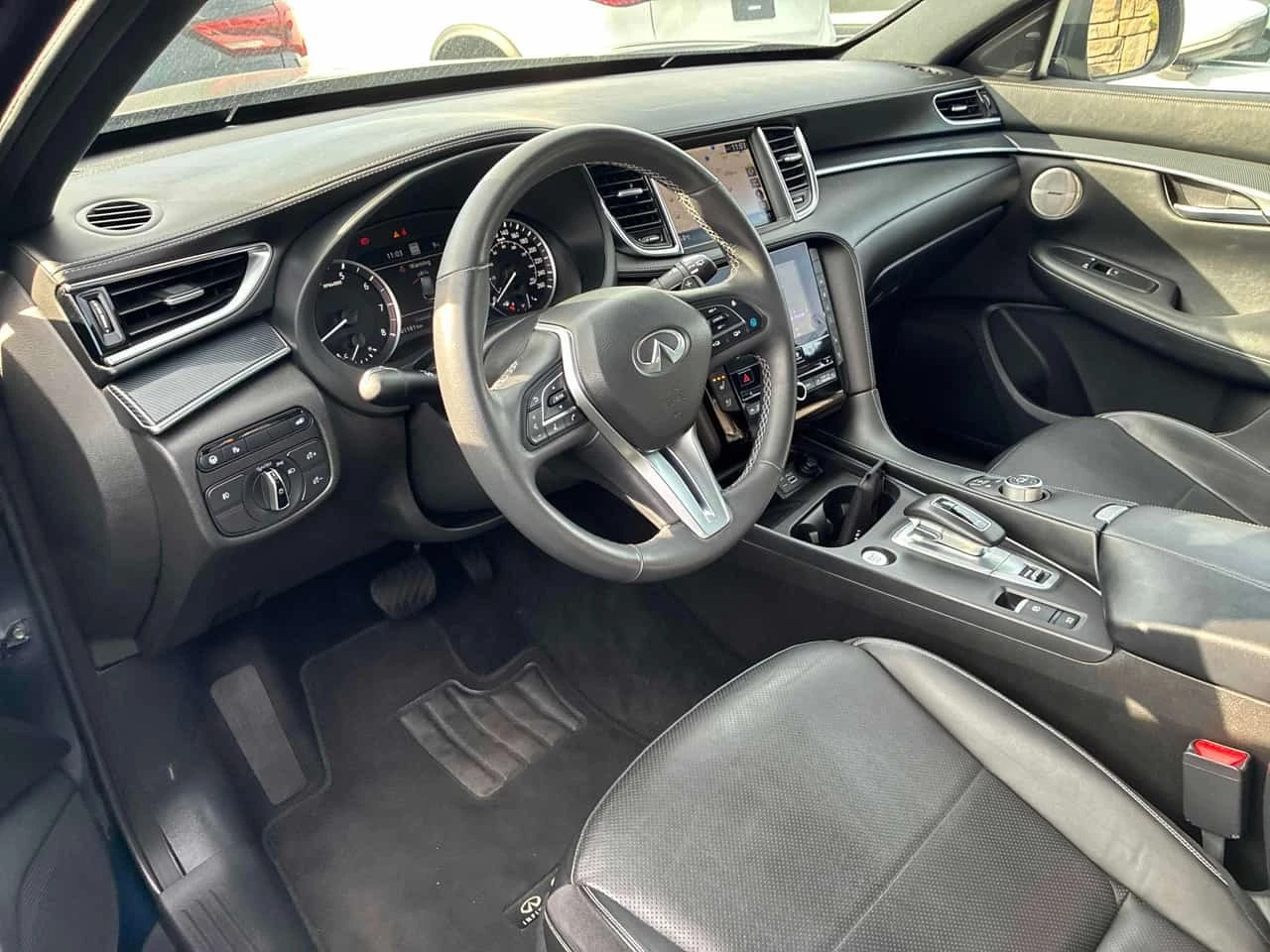 Infiniti QX50 * SPORT * CARFAX * ����� �� ����������� | Mobile.bg � ����������� 5