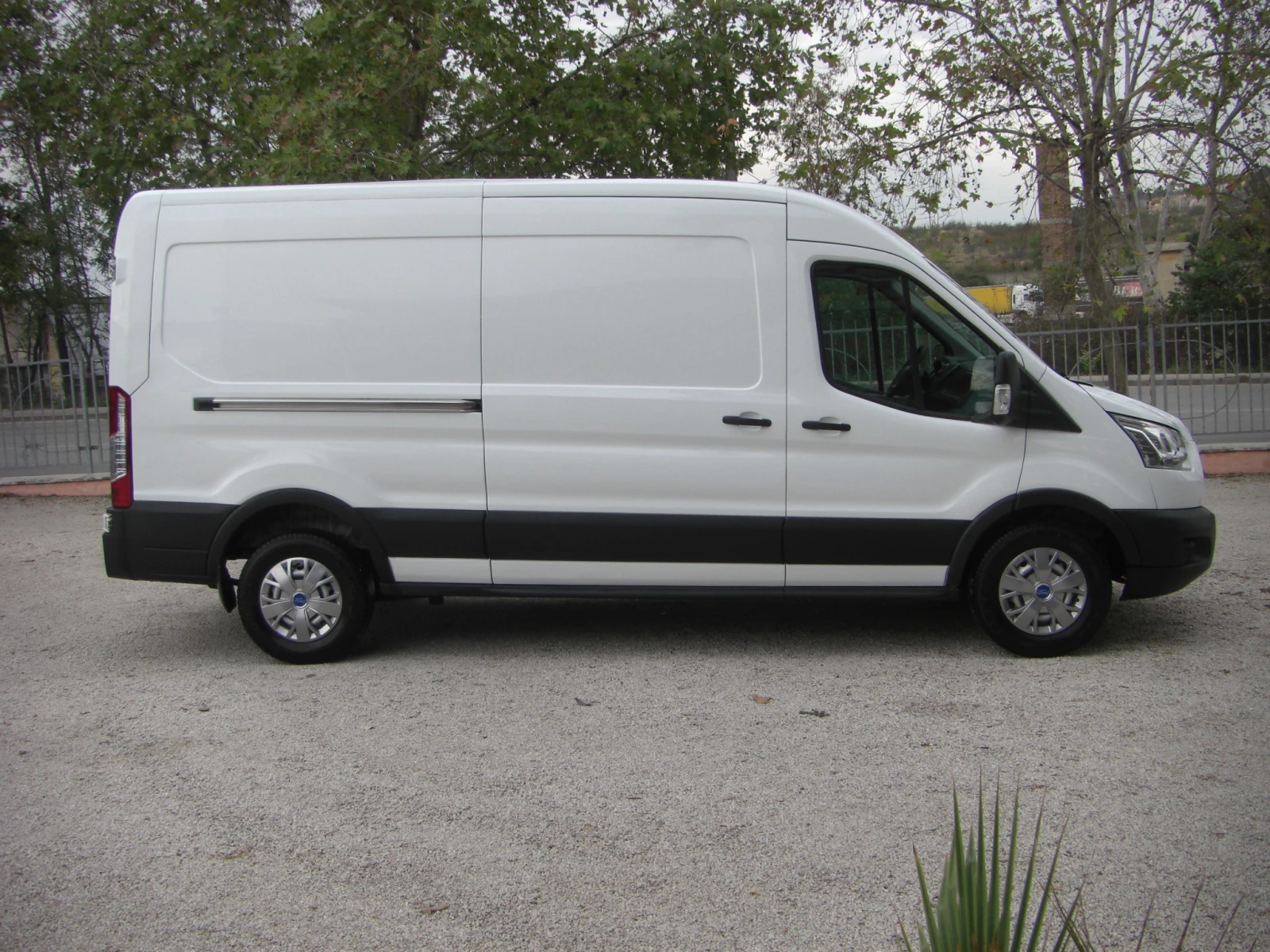 Ford Transit 2.2cdti 6ck.EURO 5B - изображение 6