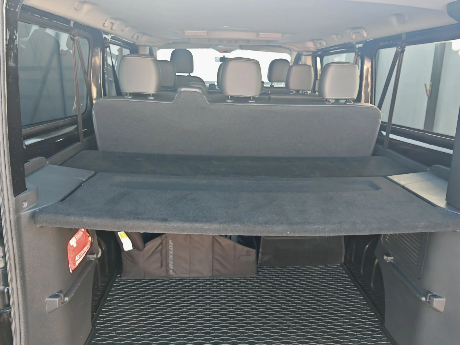 Opel Vivaro, снимка 9 - Бусове и автобуси - 54655454