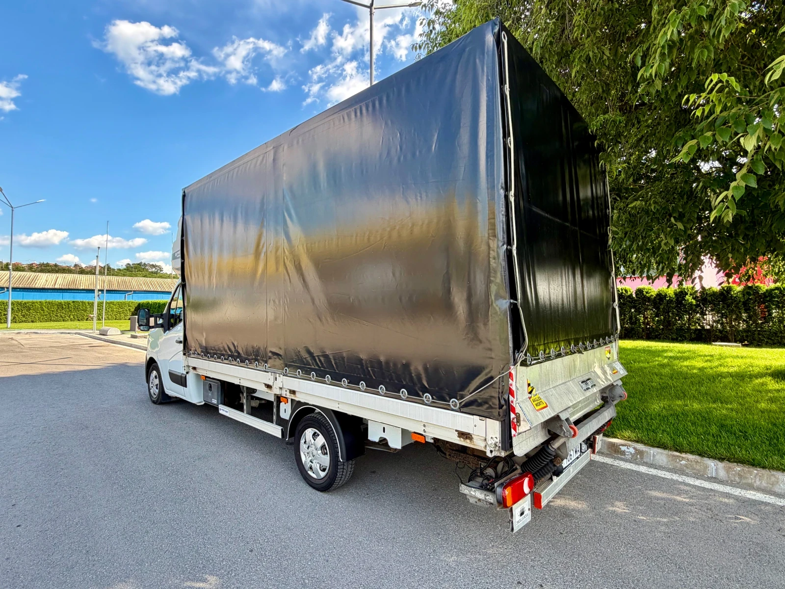 Renault Master 2.3 170кс ТОП!ПАДАЩ БОРД!НАПЪЛНО ОБСЛУЖЕН!ЛИЗИНГ!, снимка 3 - Бусове и автобуси - 54981170