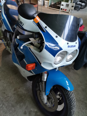 Suzuki Gsxr Gsxr750, снимка 1 - Мотоциклети и мототехника - 45423544