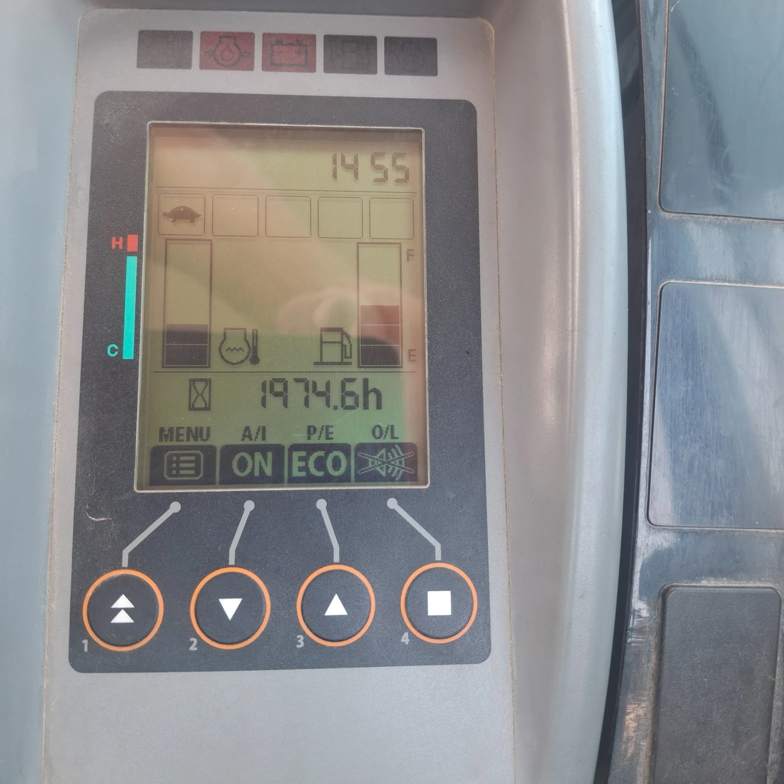 Багер Hitachi U33-5a Климатик, снимка 8 - Индустриална техника - 55263773