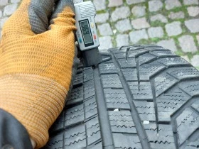 Гуми Зимни 225/40R18, снимка 4