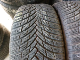 Гуми Зимни 235/50R18, снимка 3