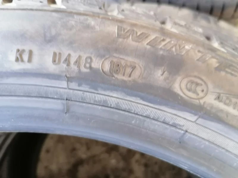 Гуми Зимни 225/45R18, снимка 6 - Гуми и джанти - 29598565