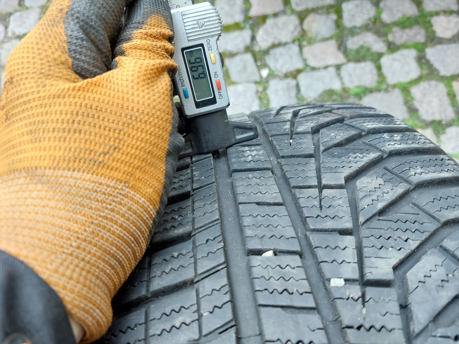 ���� 225/40R18 | Mobile.bg � ����������� 4