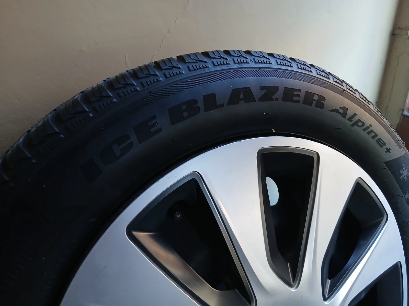���� � ������ 205/55R16 �� Opel Astra | Mobile.bg � ����������� 3