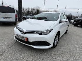 Toyota Auris, снимка 2