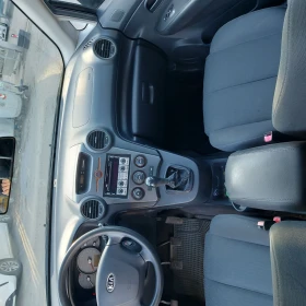 Kia Carens, снимка 10