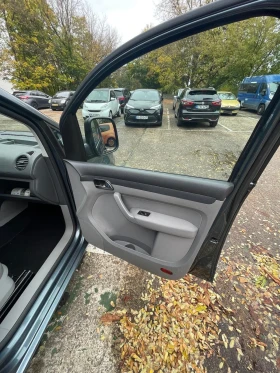     VW Caddy    