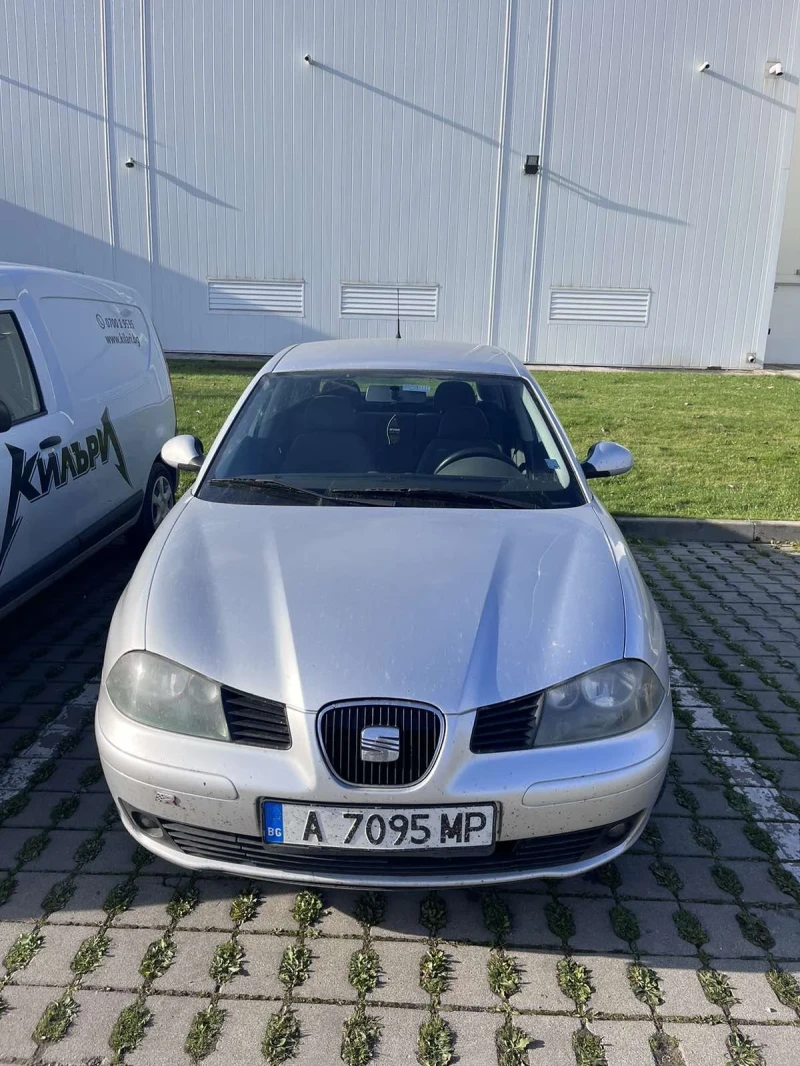 Seat Ibiza, снимка 1 - Автомобили и джипове - 47795706