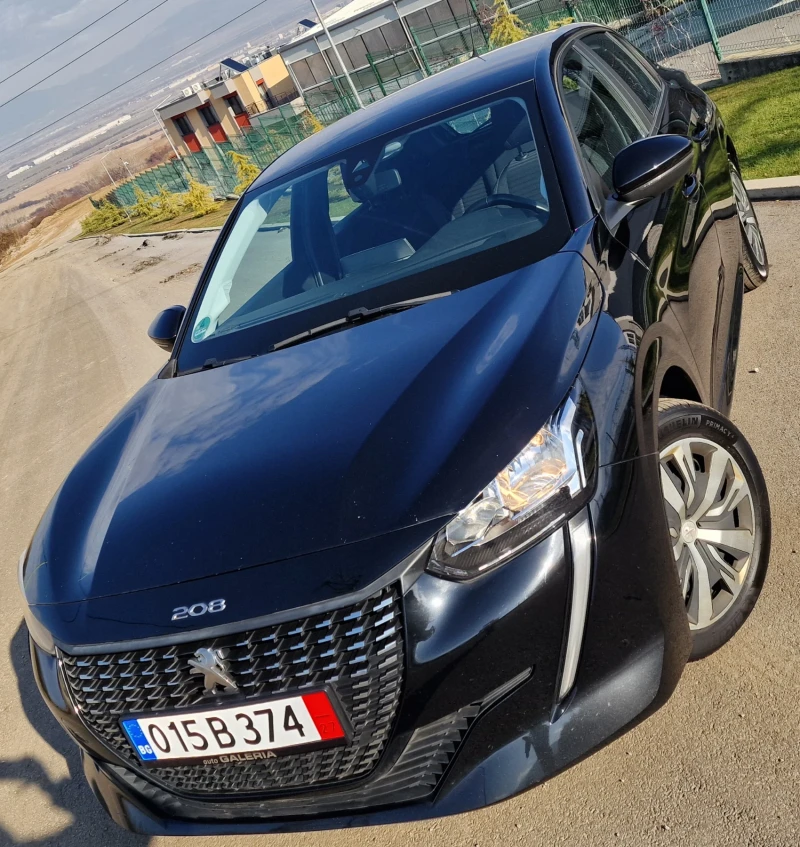 Peugeot 208 КАТО НОВА, снимка 4 - Автомобили и джипове - 48165161