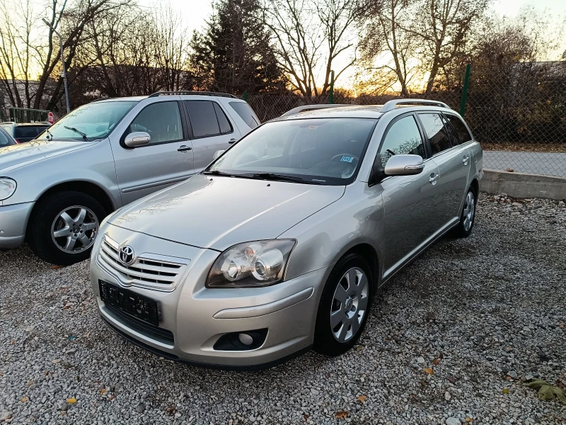 Toyota Avensis 1.8 i  Бензин, снимка 1 - Автомобили и джипове - 48262914