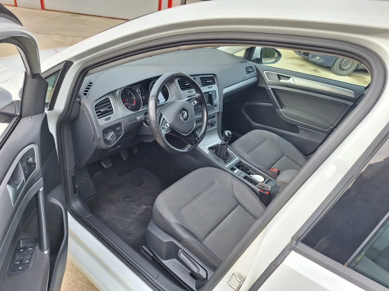 VW Golf 7 EURO6, снимка 5 - Автомобили и джипове - 48353972