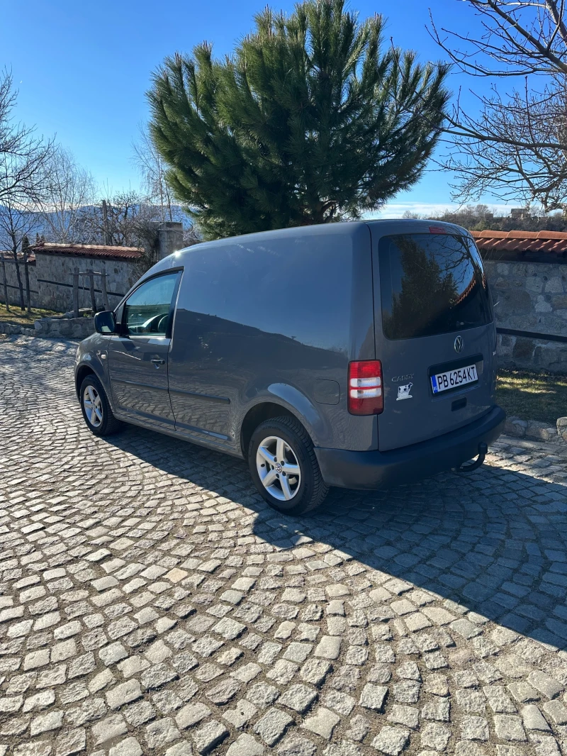 VW Caddy товарно, снимка 11 - Автомобили и джипове - 48842612