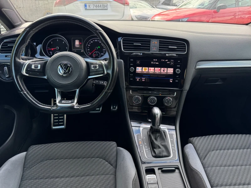 VW Golf 1.6TDI DSG* R-Line, снимка 7 - Автомобили и джипове - 52181641