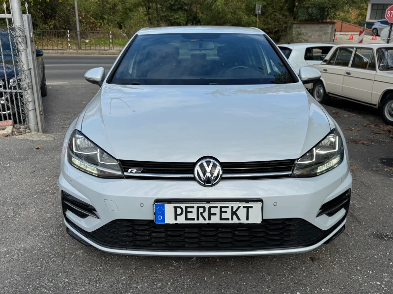 VW Golf 1.6TDI DSG* R-Line, снимка 2 - Автомобили и джипове - 52181641