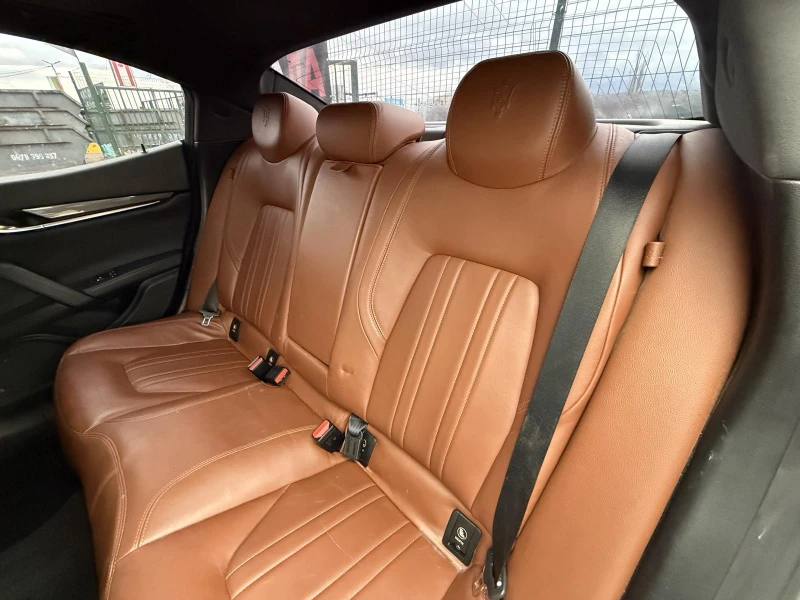 Maserati Ghibli 3.0 V6 TWIN TURBO* РЕАЛНИ КМ* СЕРВ.ИСТОРИЯ, снимка 10 - Автомобили и джипове - 53026690