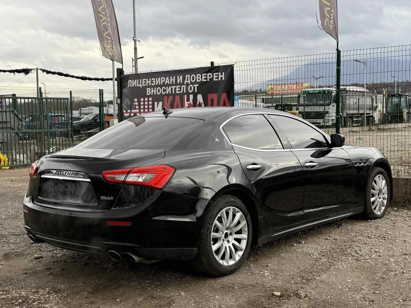 Maserati Ghibli 3.0 V6 TWIN TURBO* РЕАЛНИ КМ* СЕРВ.ИСТОРИЯ, снимка 6 - Автомобили и джипове - 53026690