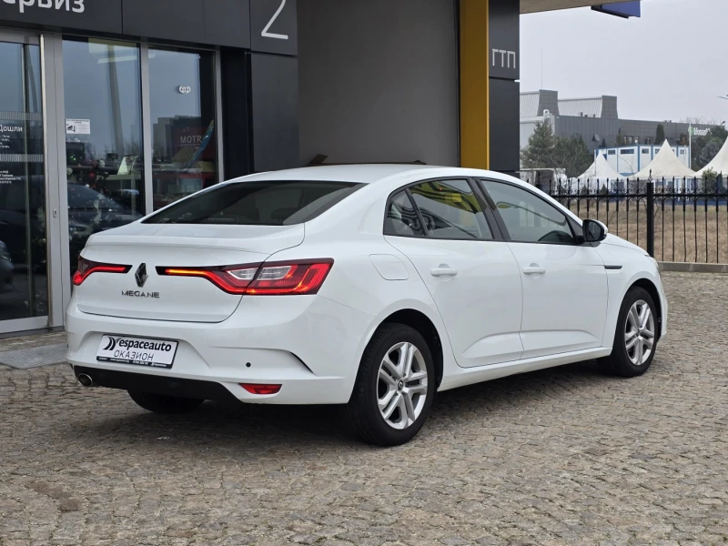 Renault Megane 1.3TCe 140 к.с./Life, снимка 5 - Автомобили и джипове - 53123128