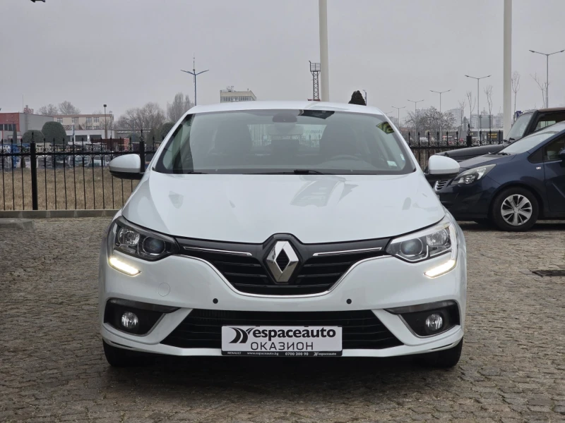 Renault Megane 1.3TCe 140 к.с./Life, снимка 2 - Автомобили и джипове - 53123128
