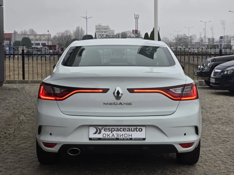Renault Megane 1.3TCe 140 к.с./Life, снимка 6 - Автомобили и джипове - 53123128