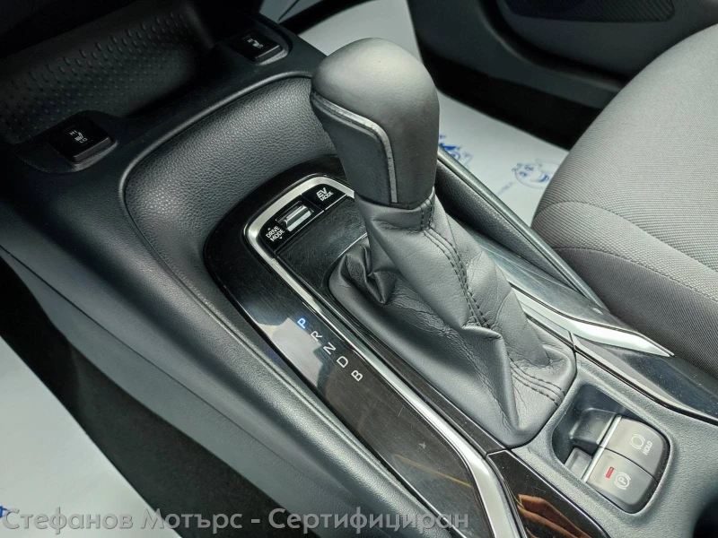 Toyota Corolla Executive 1.8 Hybrid (122hp) AT, снимка 14 - Автомобили и джипове - 53154449