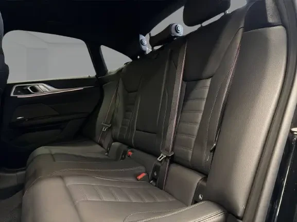 BMW 440 i M xDrive Gran Coupe = M-Sport Pro = Гаранция, снимка 10 - Автомобили и джипове - 53237095