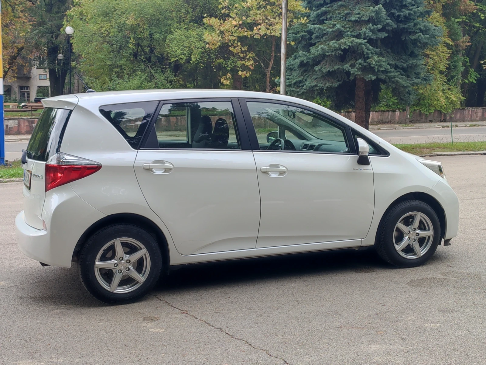 Toyota Verso S 1.33VVT-i 6 ск. ШВЕЙЦАРИЯ  - изображение 4