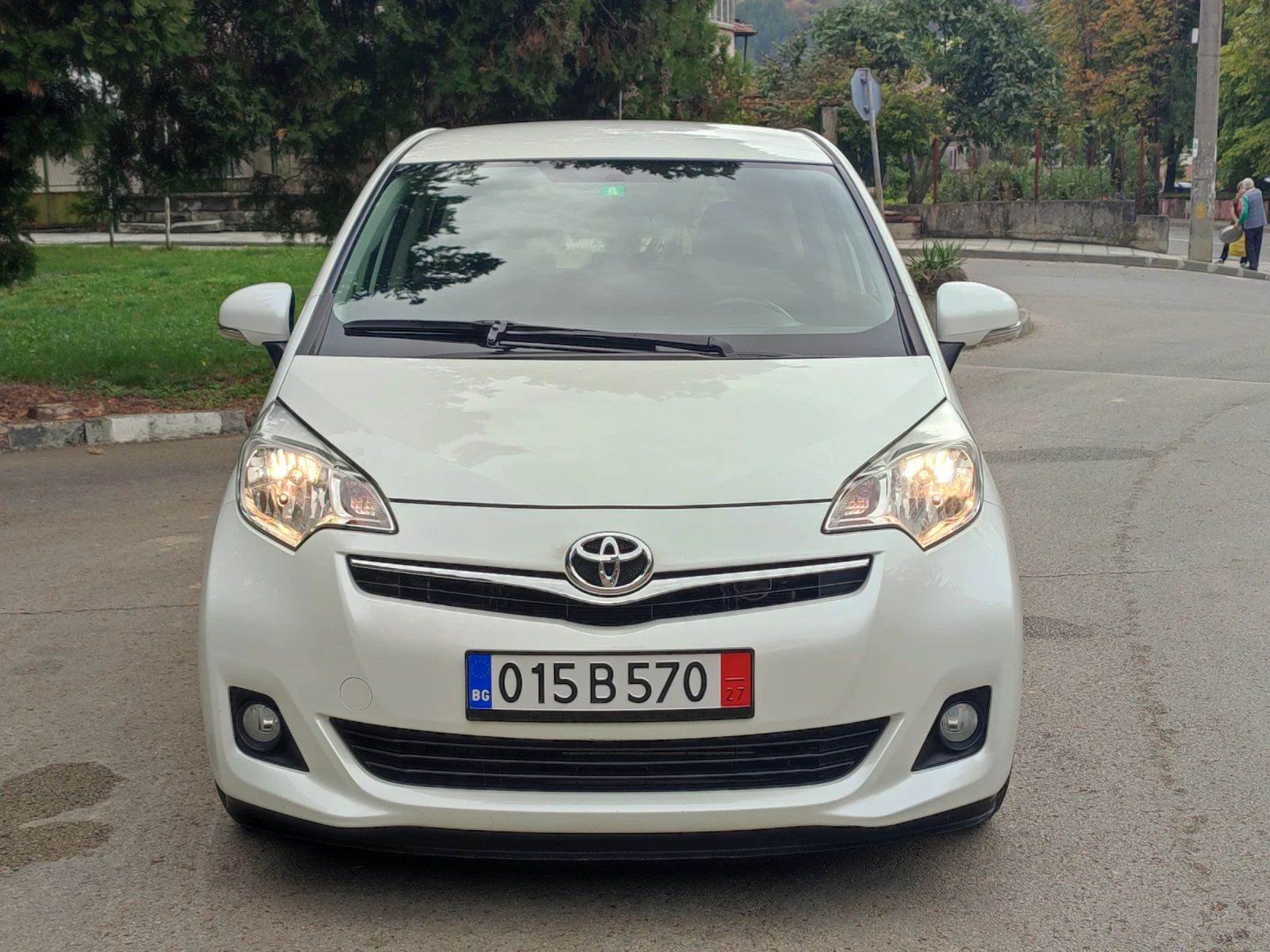 Toyota Verso S 1.33VVT-i 6 ск. ШВЕЙЦАРИЯ  - изображение 2