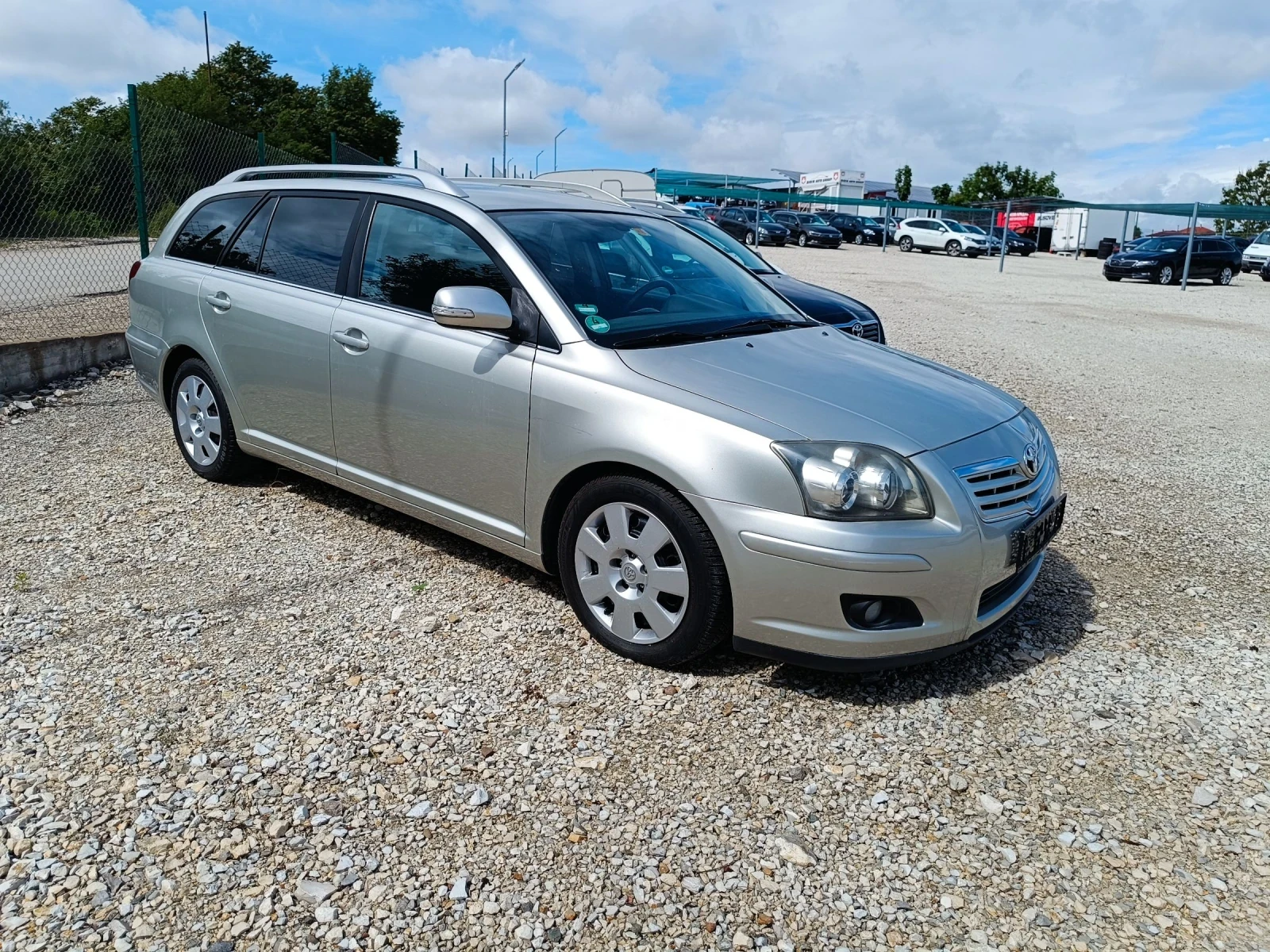 Toyota Avensis 1.8 i  Бензин - изображение 5