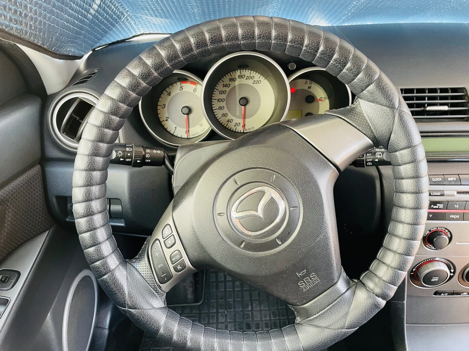 Mazda 3 2.0 - изображение 5