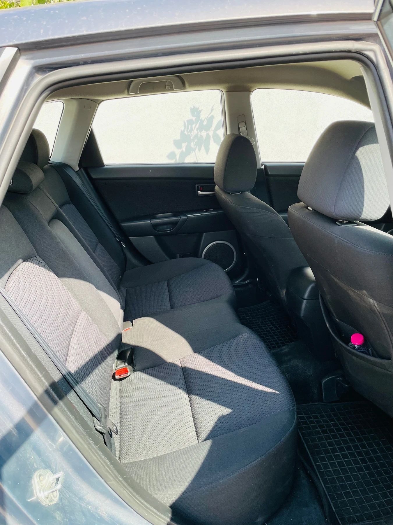 Mazda 3 2.0 - изображение 10