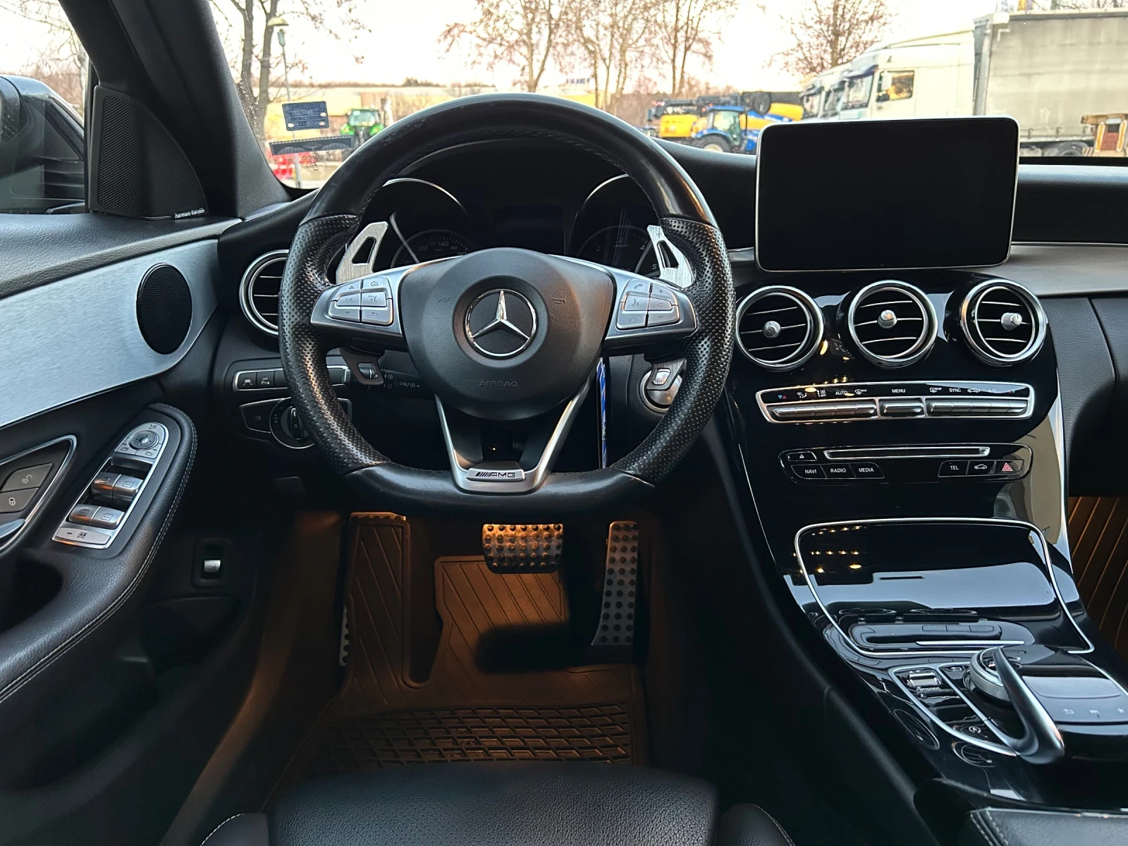 Mercedes-Benz C 220 2.2D AMG 4MOTION - изображение 4